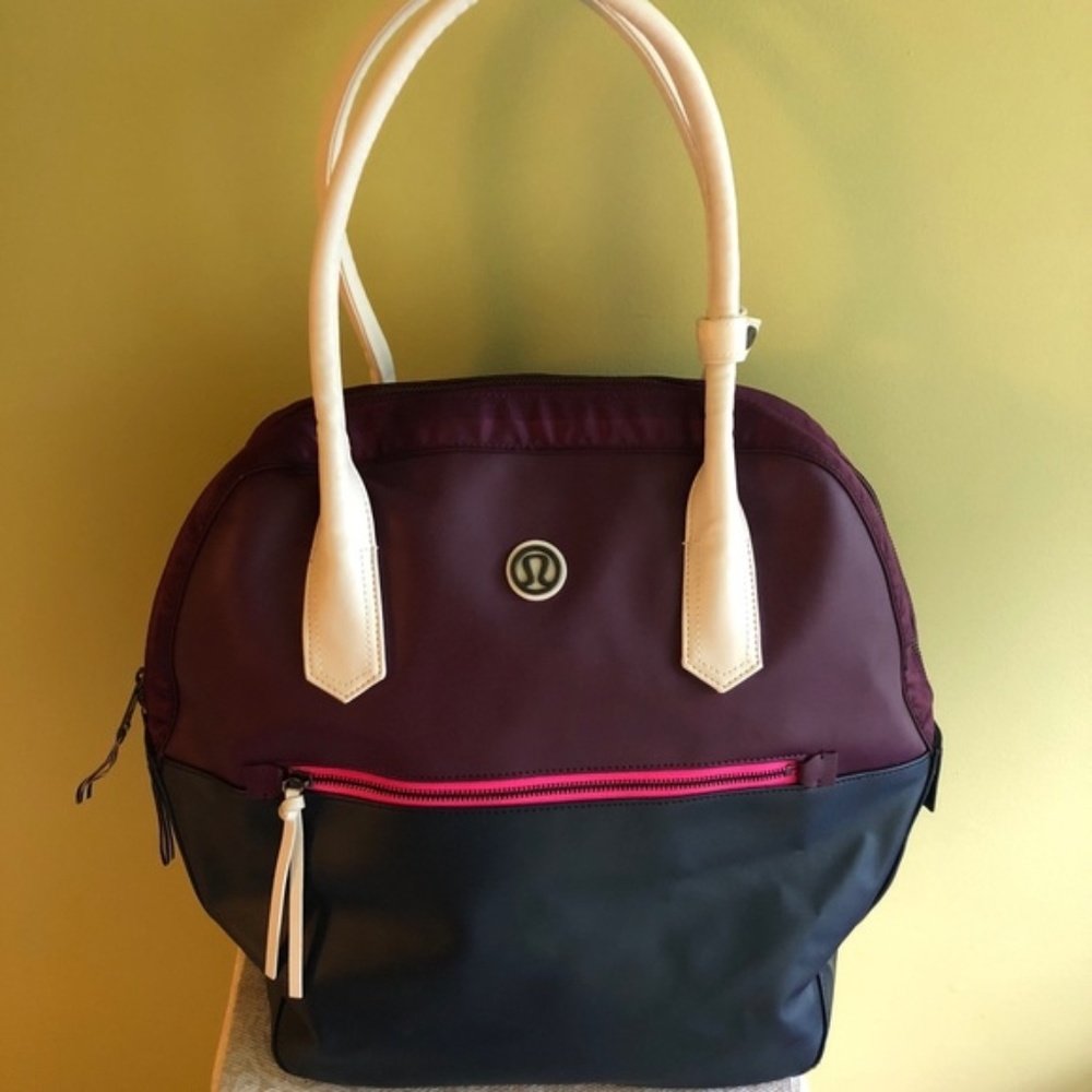 Lululemon Happy Hatha Hour Bag